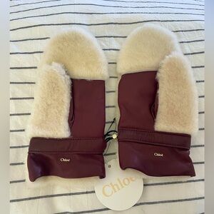 Chloe, sheepskin/leather muff mittens